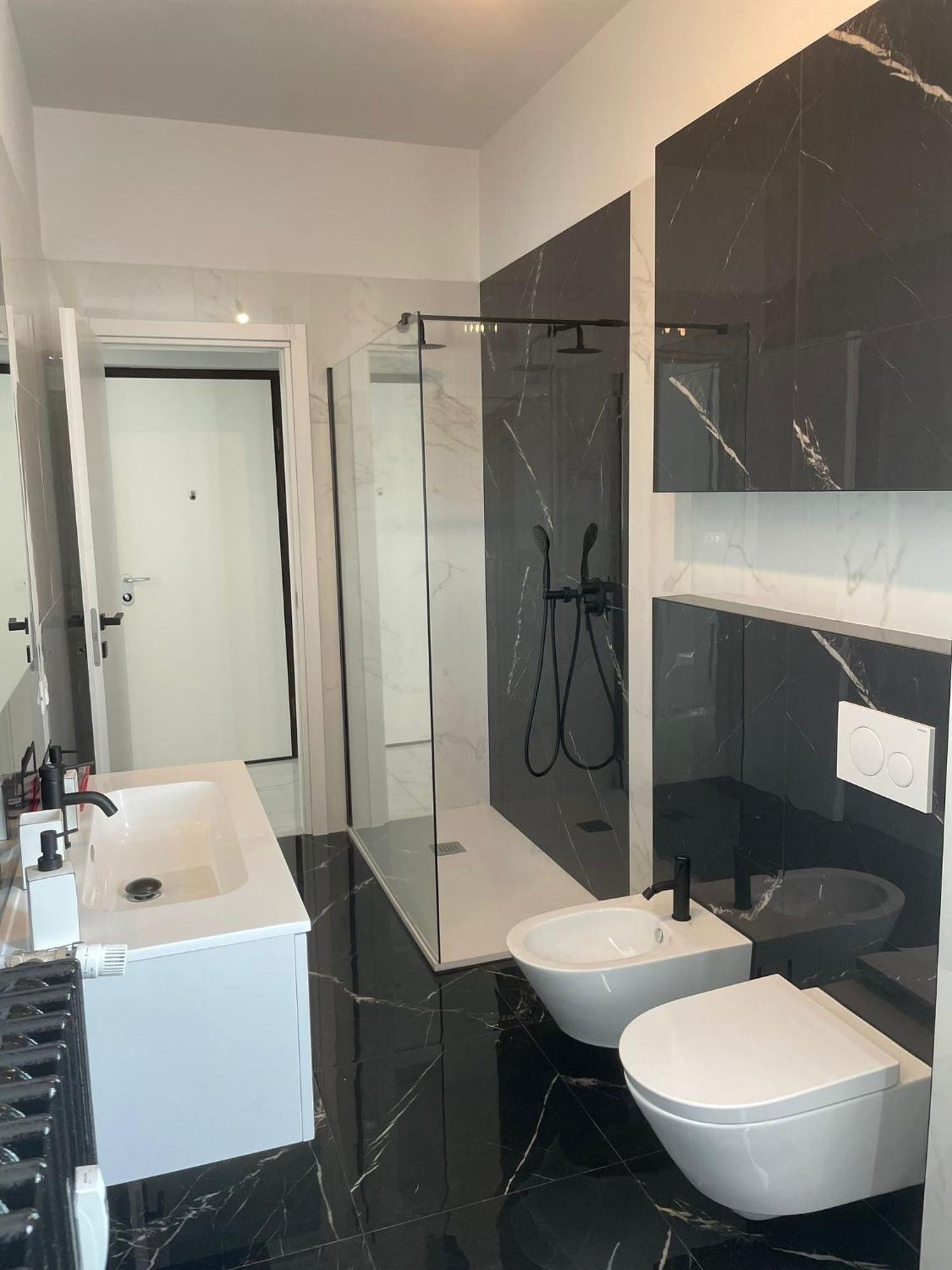 Luxury Home 100 Mq A Stone'S Throw From The Duomo Milano Ngoại thất bức ảnh
